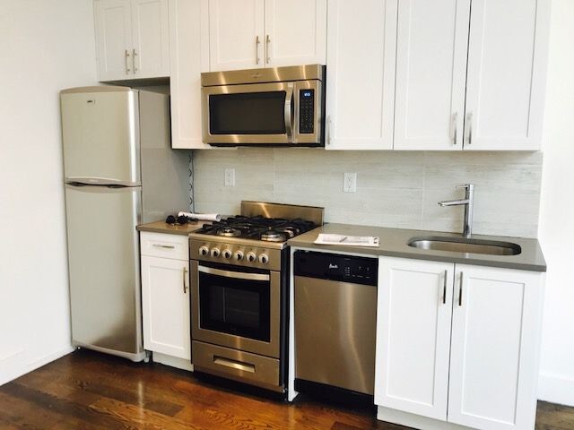 Foto del edificio - 207 Ralph Ave