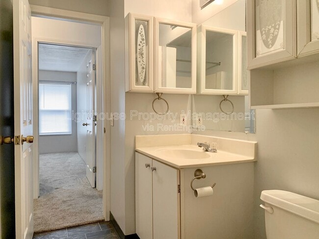 Foto del edificio - 1324 S Hanover St