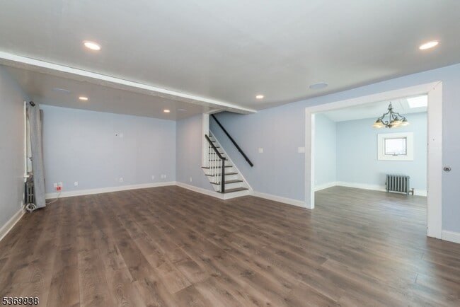 Building Photo - 151 Mt Kemble Ave