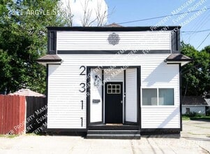 Building Photo - 2311 Argyle St