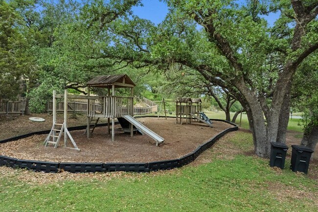 Foto del edificio - 10201 Sandy Beach Rd