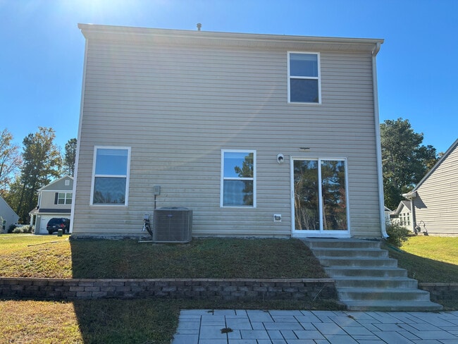 Building Photo - Room in House on Alderman Way