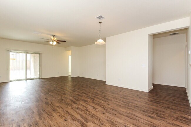 Foto del edificio - 4116 S 81st Dr