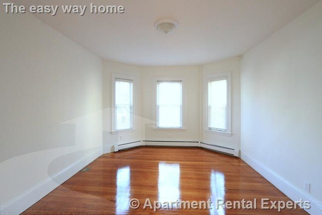 13 Craigie St Somerville Ma 02143 Apartments Somerville Ma Apartments Com