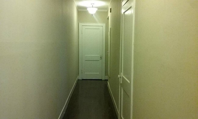 Foto del edificio - 320 W Polk St