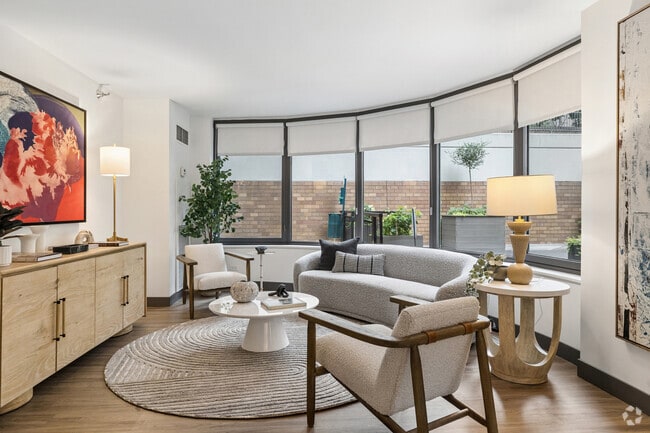 1BR, 1BA - 895SF - Living Room - ReNew Waterside