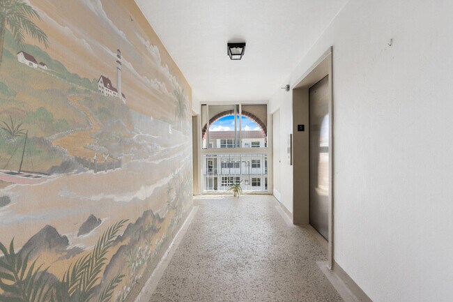 Foto del edificio - 910 Dogwood Dr