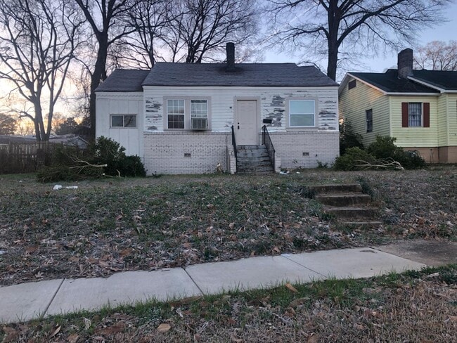 Building Photo - 1013 Valley Rd Pl