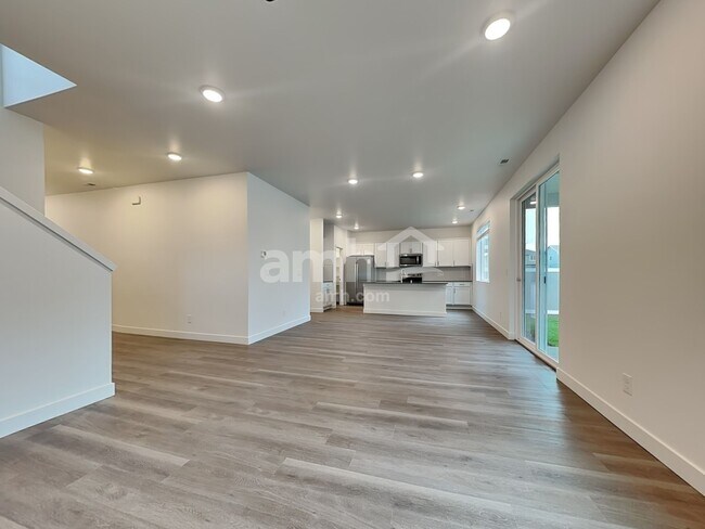 Building Photo - 8030 Sabelle St SW