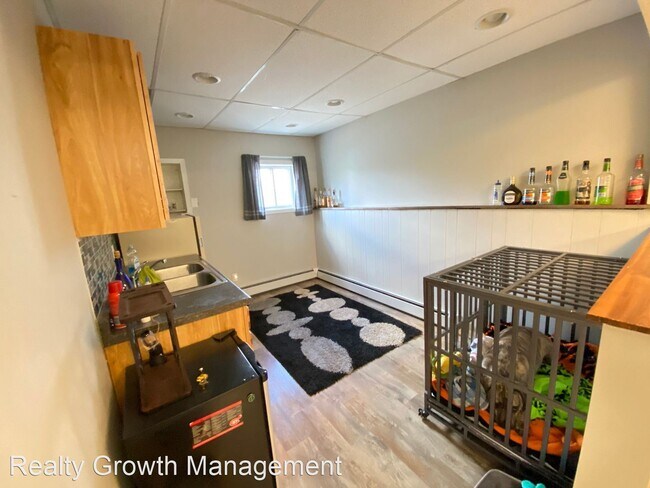 Foto del edificio - 5 br, 2 bath House - 804 10th Ave SE