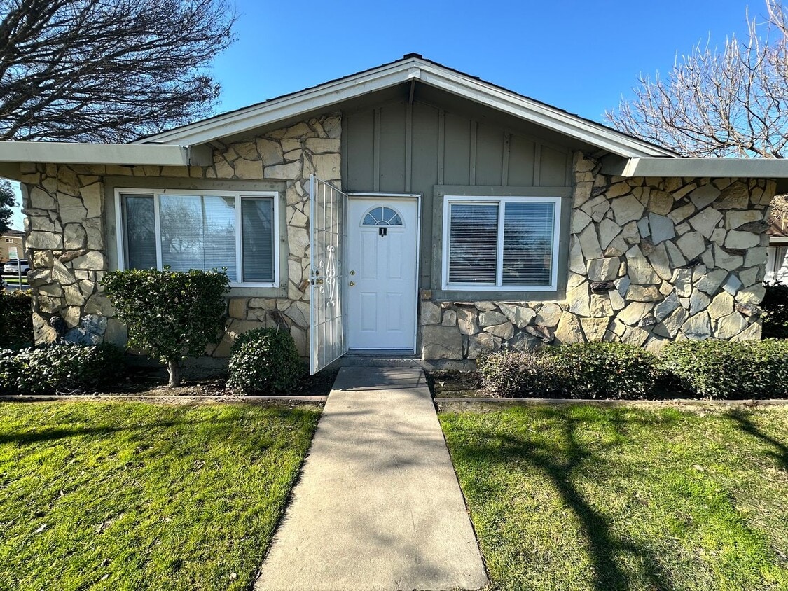 Foto principal - 2501 Prescott Rd