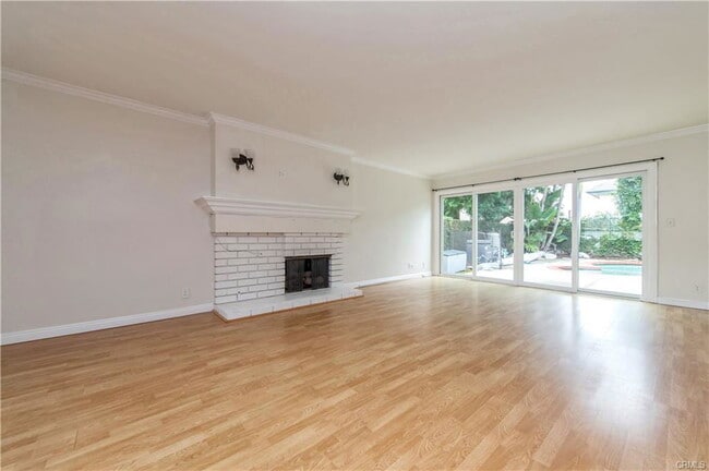 Photo - 15305 Moulins Cir House