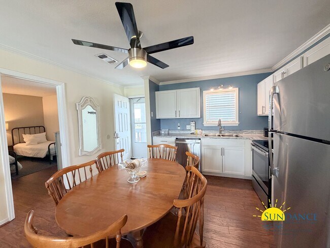 Foto del edificio - 1330 Miracle Strip Pkwy SE