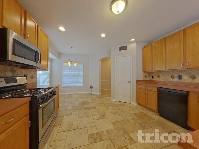 Building Photo - 3523 Hunting Creek Loop