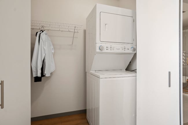 Foto del edificio - 559 S Damen Ave