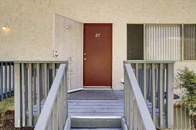 Building Photo - 8420 Fanita Dr