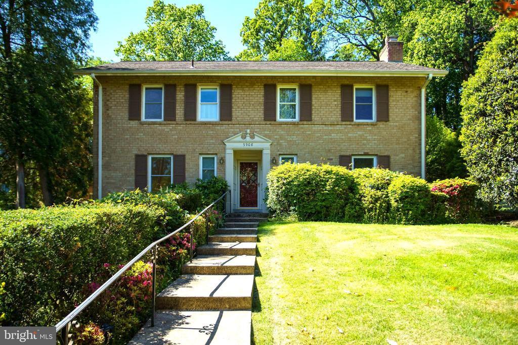 Primary Photo - 5908 Walhonding Rd