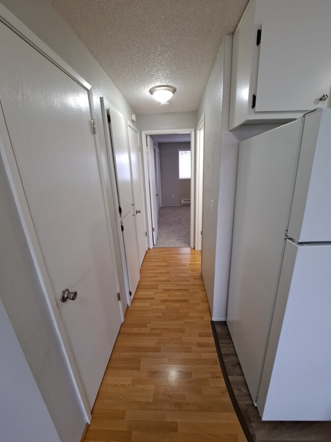 Building Photo - Brickyard Apartments