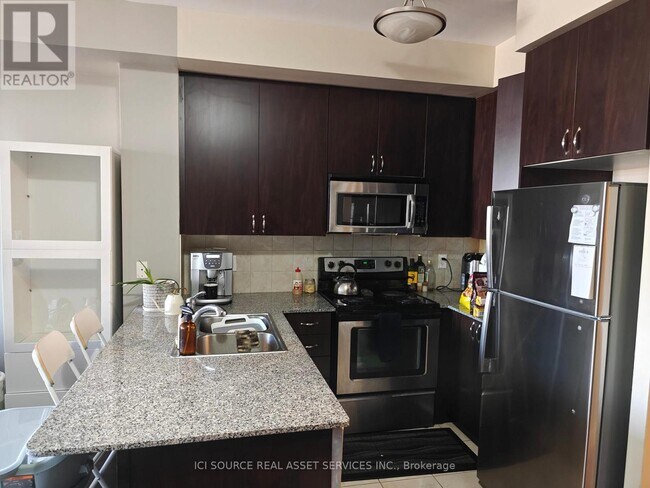 Photo du bâtiment - 315-1070 SHEPPARD Ave
