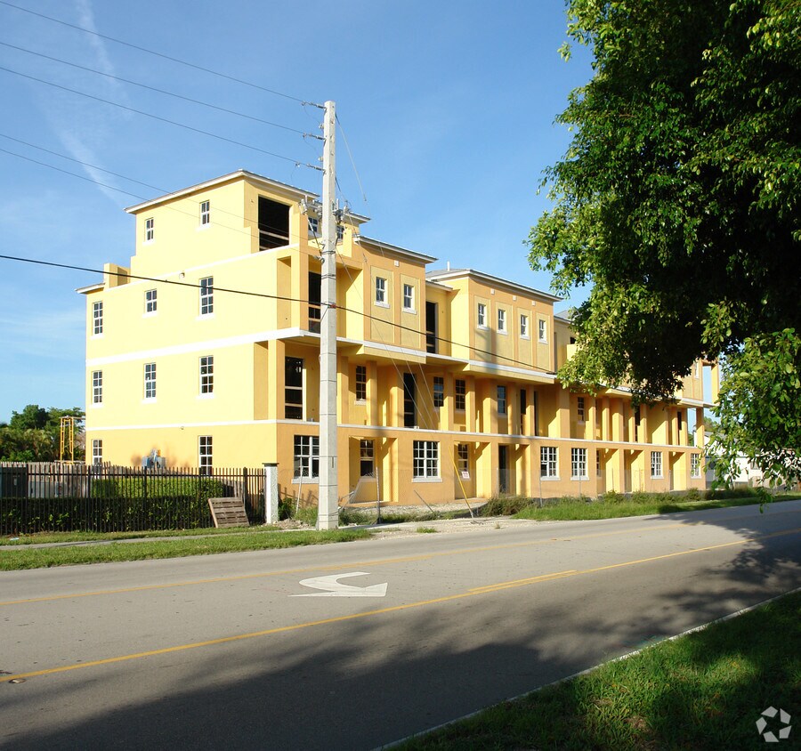 Building Photo - 7738 NW 5th St