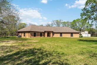 Building Photo - 7825 Hughes Ranch Rd