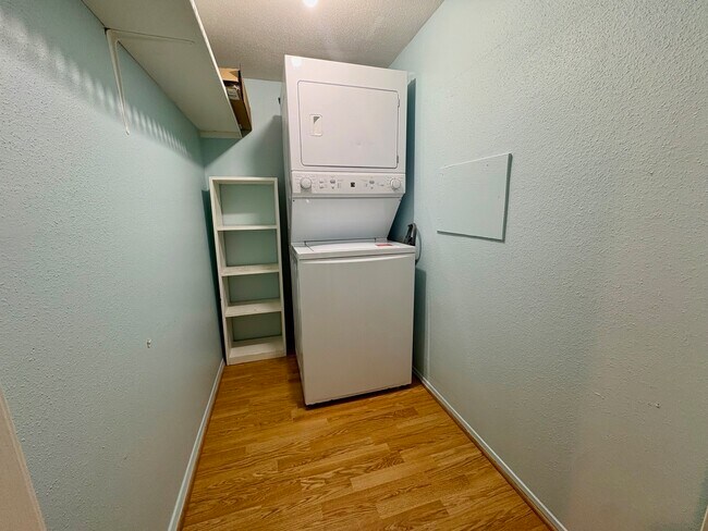 Foto del edificio - 4635 Wild Indigo St