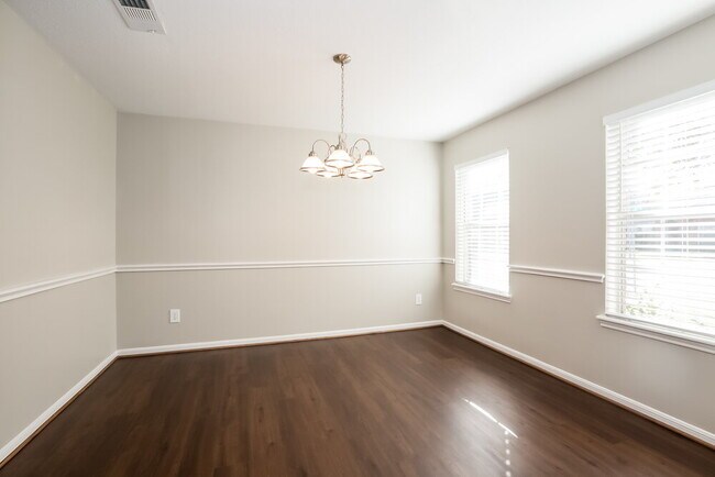 Building Photo - 4723 Pleasant Trail