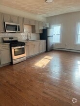 Building Photo - 416 Admiral St