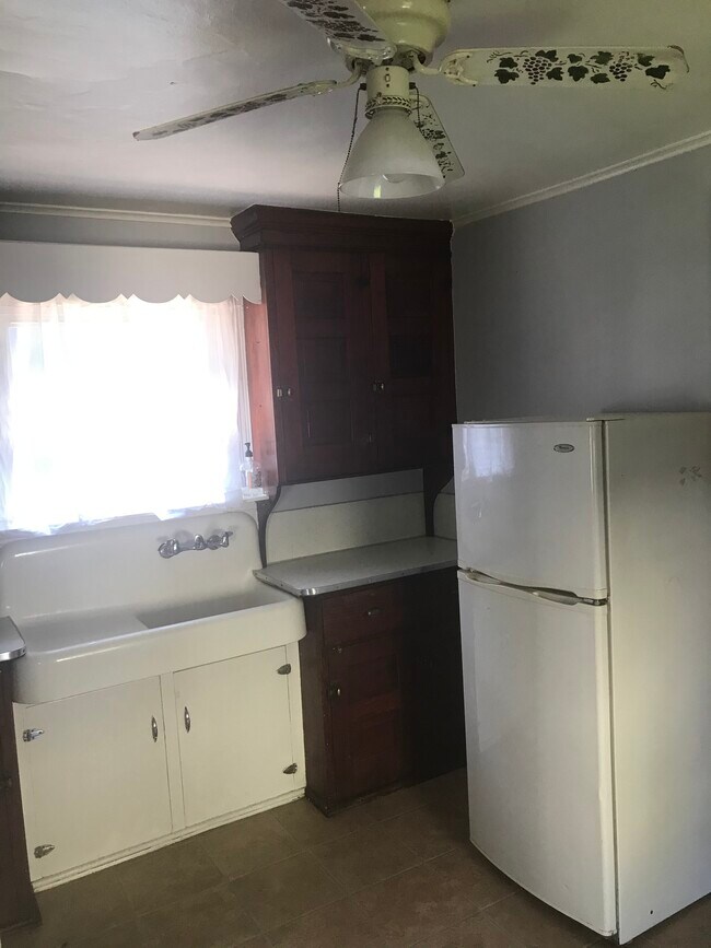 Kithchen - 28 NW 9th St
