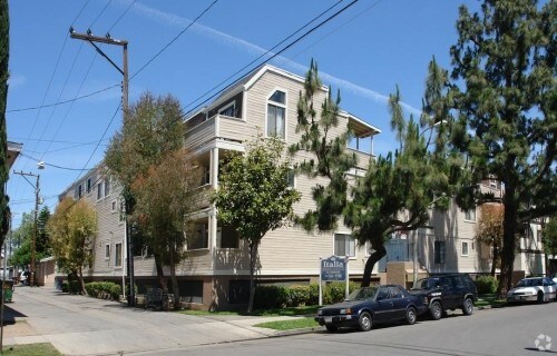 Foto del edificio - 313 E Pine St