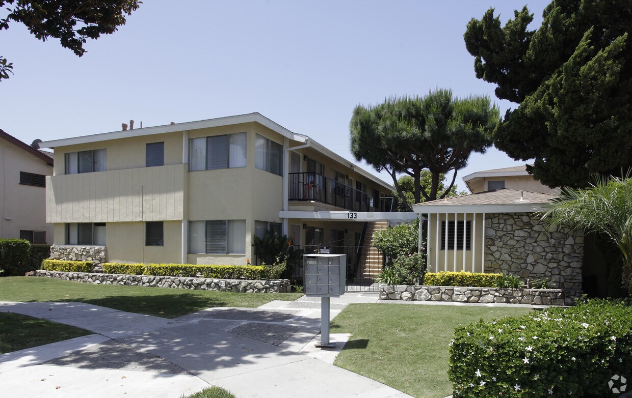 Primary Photo - 133 S Princeton Ave