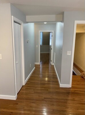 Building Photo - 195 3rd St