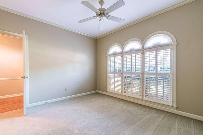 Building Photo - 125 Rounsaville Ct