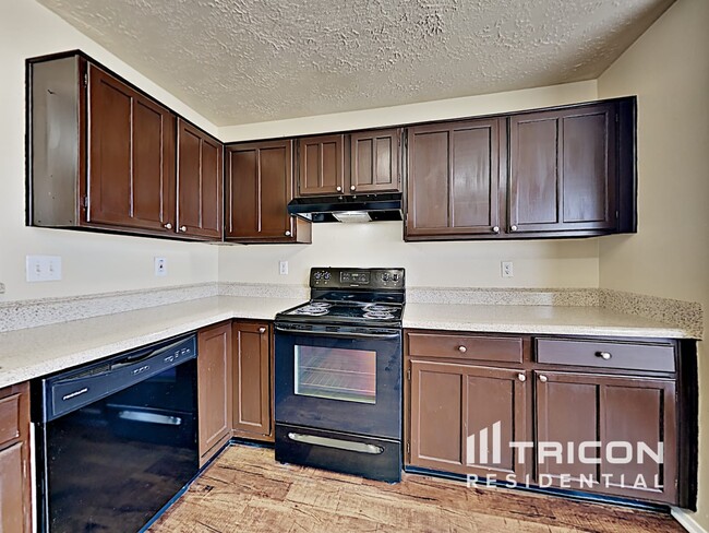 Foto del edificio - 8223 Summer Quail Dr
