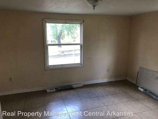 Building Photo - 3 br, 1 bath House - 1600 S Pierce St