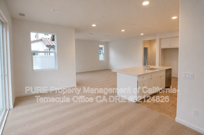 Building Photo - 45139 Via Vela