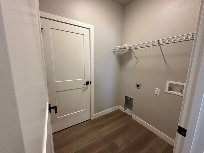 Foto del edificio - NEW CONSTRUCTION - 3 bdrm/2 bath Home - MOVE IN READY!