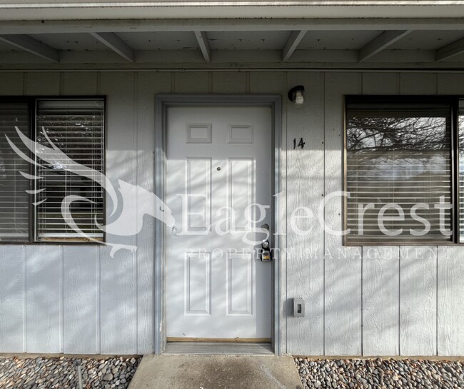 Building Photo - 1040PUFF