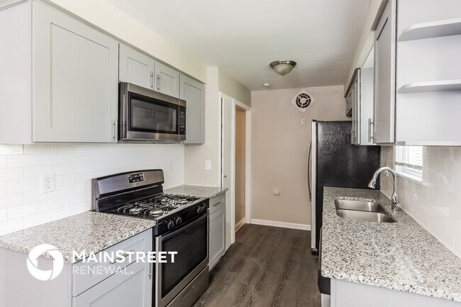 Foto del edificio - 339 E 308th St