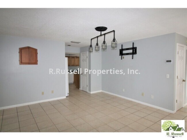 Building Photo - 4023 W Ponkan Rd