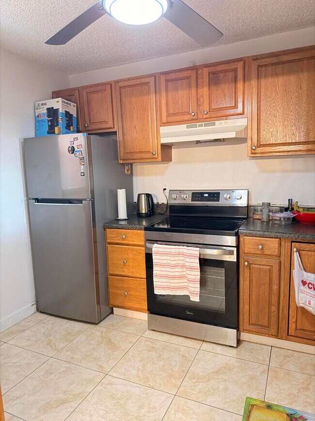 Foto del edificio - 2800 Somerset Dr