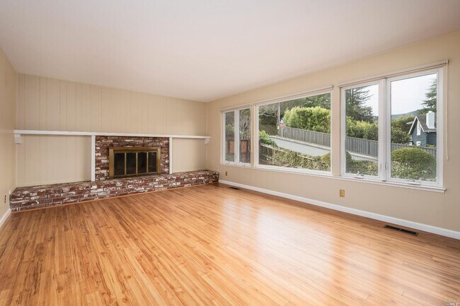 Foto del edificio - 213 Hawthorne Ave