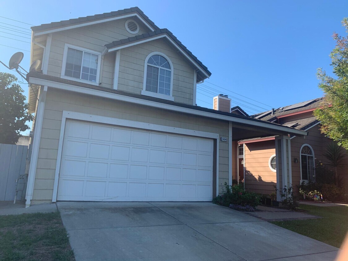 34043 foot Loop, Fremont, CA 94555 House for Rent in Fremont, CA