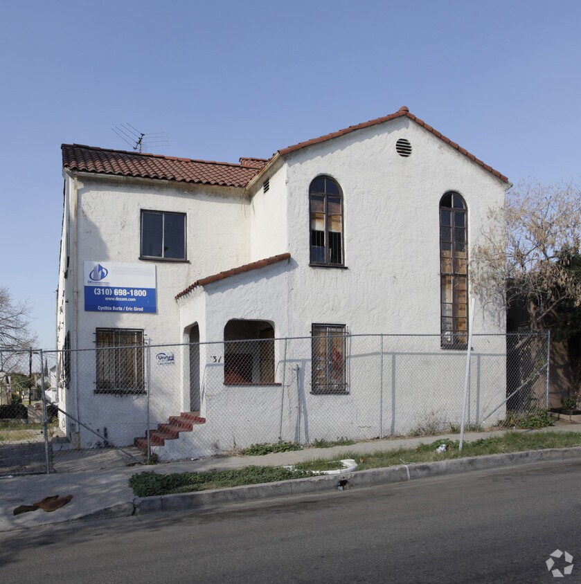 Primary Photo - 337 N Benton Way
