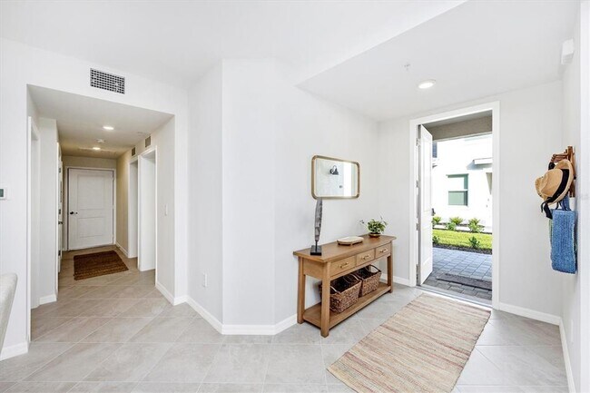 Building Photo - 12640 Radiance Ct