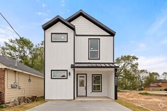 Building Photo - 9902 Haddick St