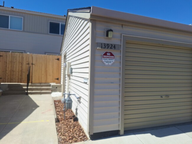 Building Photo - 13924 Lear Blvd