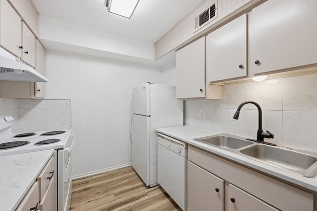 Foto del edificio - 801 W Gibson St