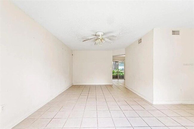 Building Photo - 501 SW 75th St