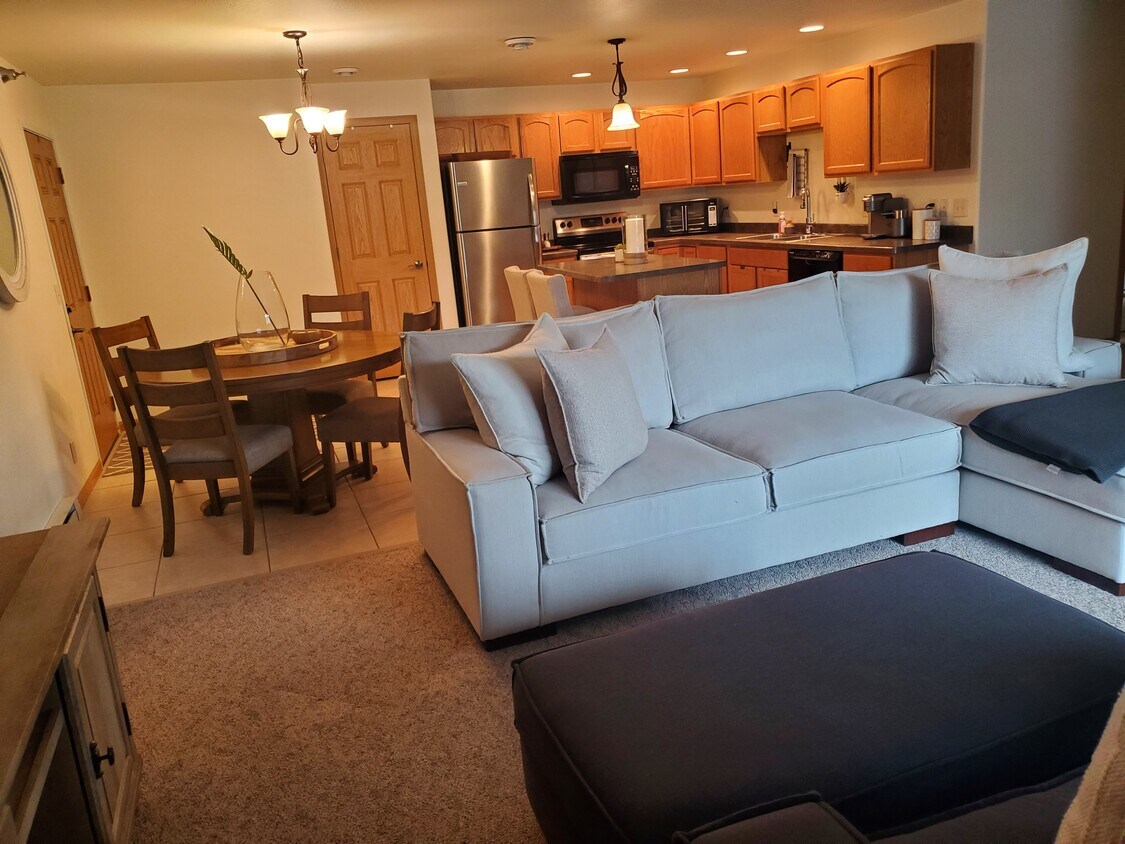 4984 Service Dr Unit 211, Goodview, MN 55987 Rentals in Goodview at